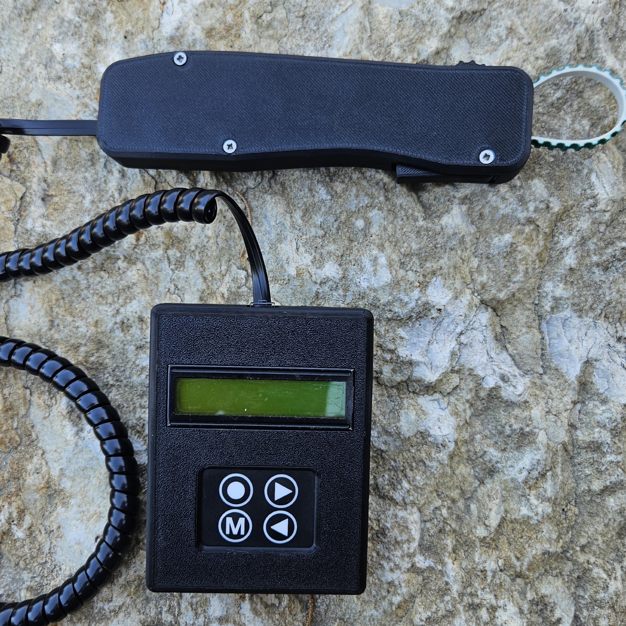 Rev-Sizer banded-trigger digital caliper